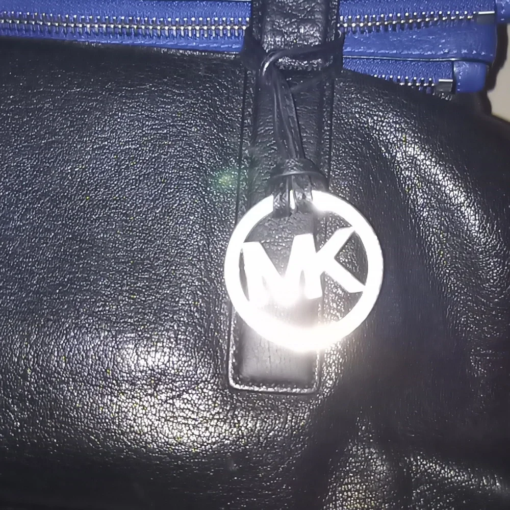 Michael Kors Tippi Large Satchel Bag Purse Handbag in Black & Sapphire